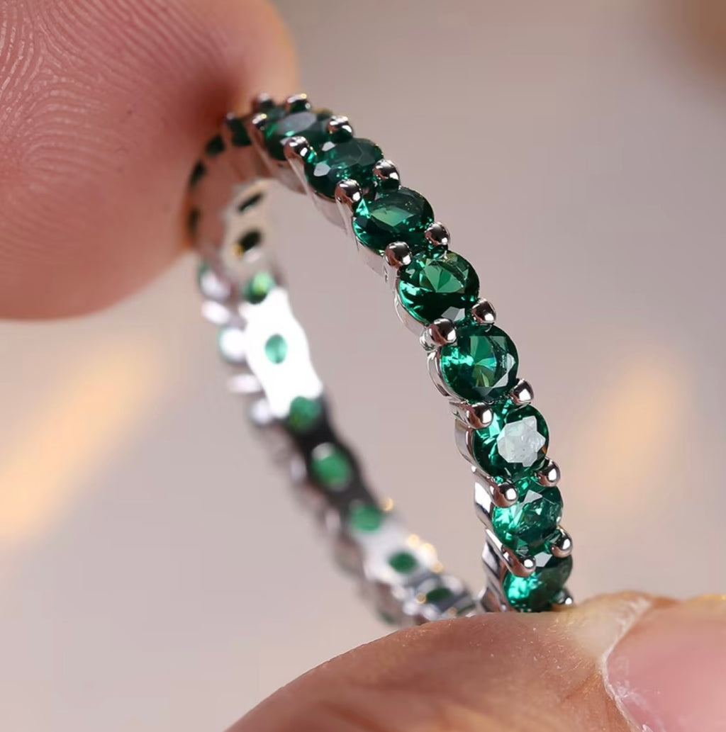 EMERALD ETERNITY RING